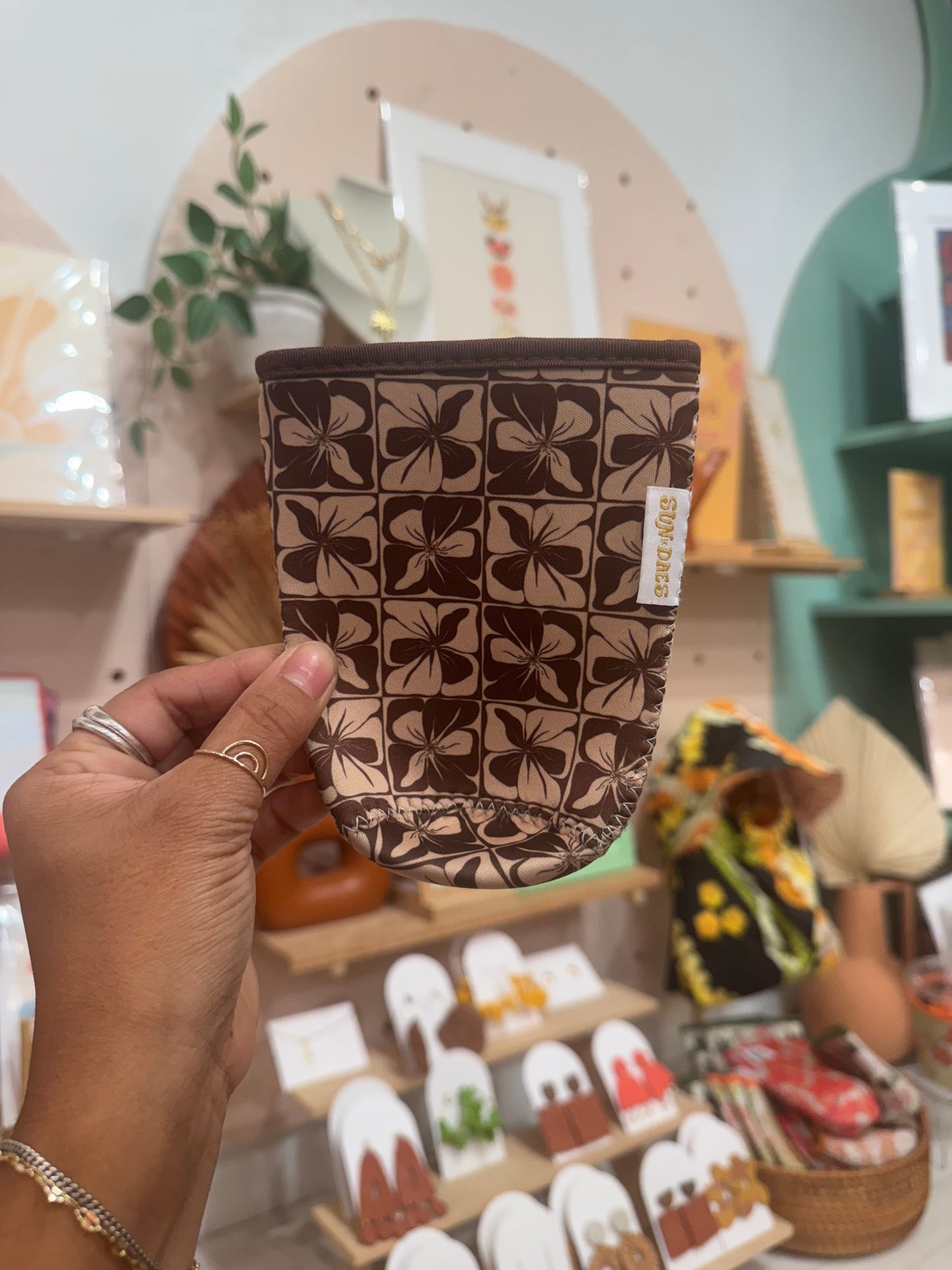 Cocoa Pua Coffee Sleeve LRG