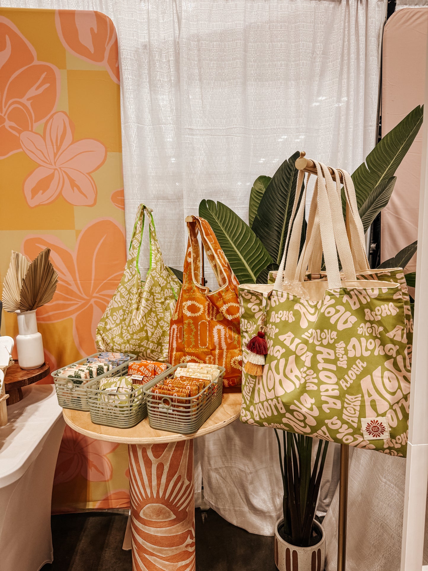 Everything tote MIH back stock