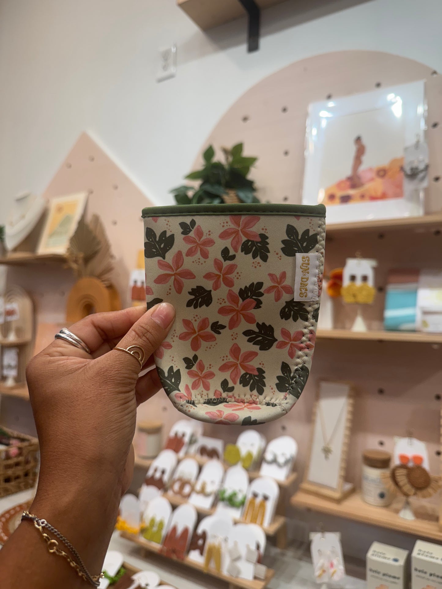 Retro Plumeria Coffee Sleeve LRG