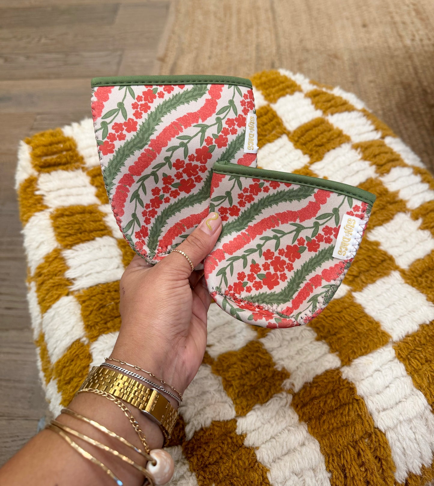 Lei print Coffee Sleeve SML