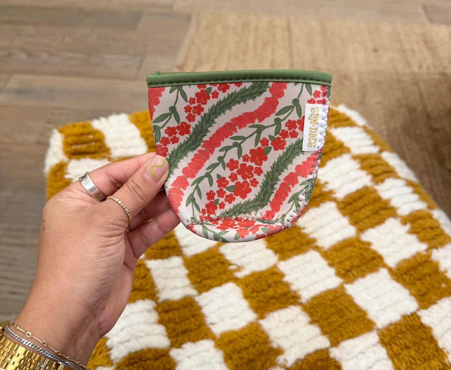 Lei print Coffee Sleeve SML