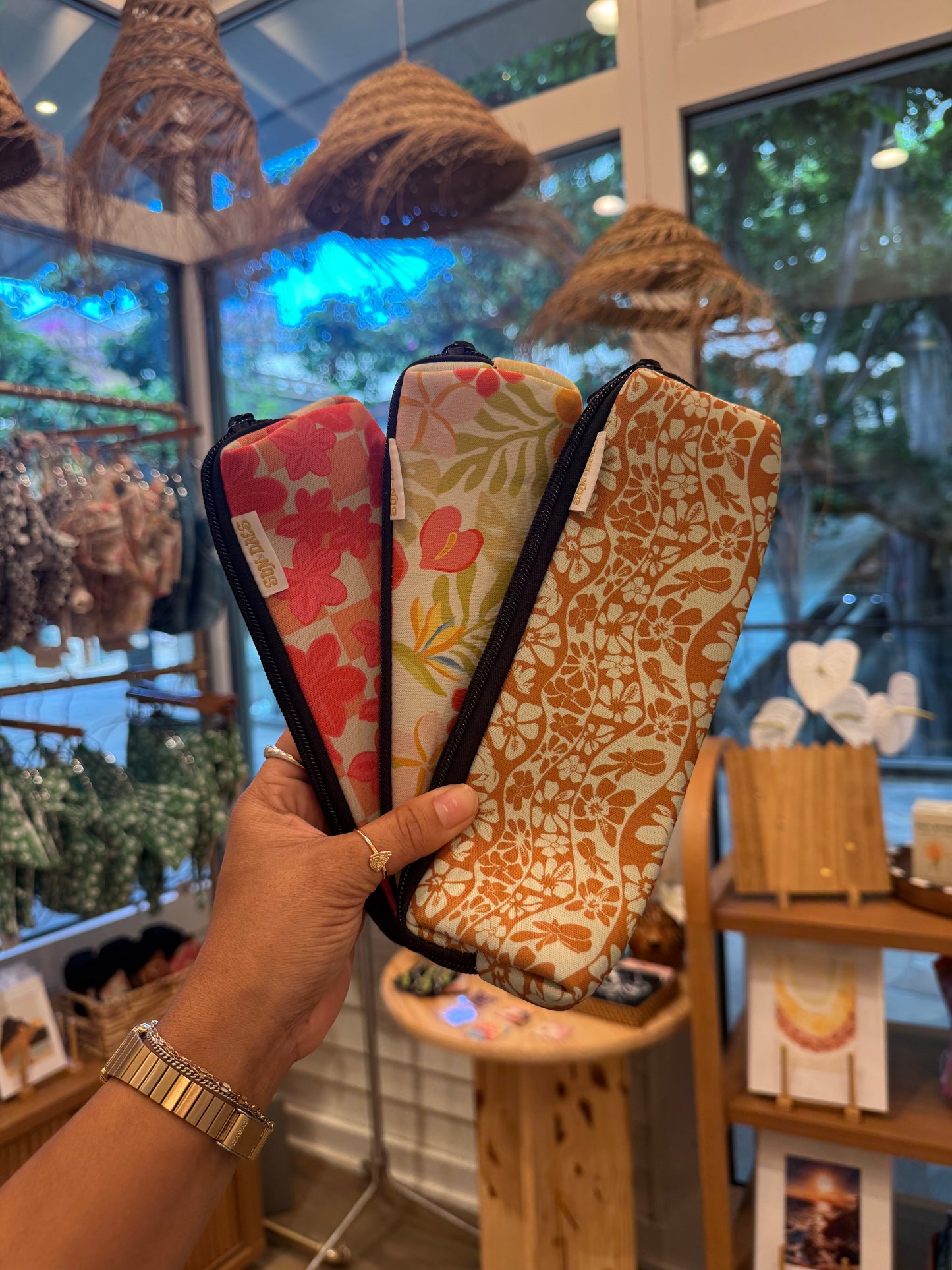 Wavy pua Pencil case