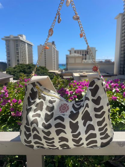 Hebrew Shell Charmed crossbody