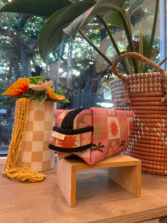 Tropical Checkered Holoholo Pouch