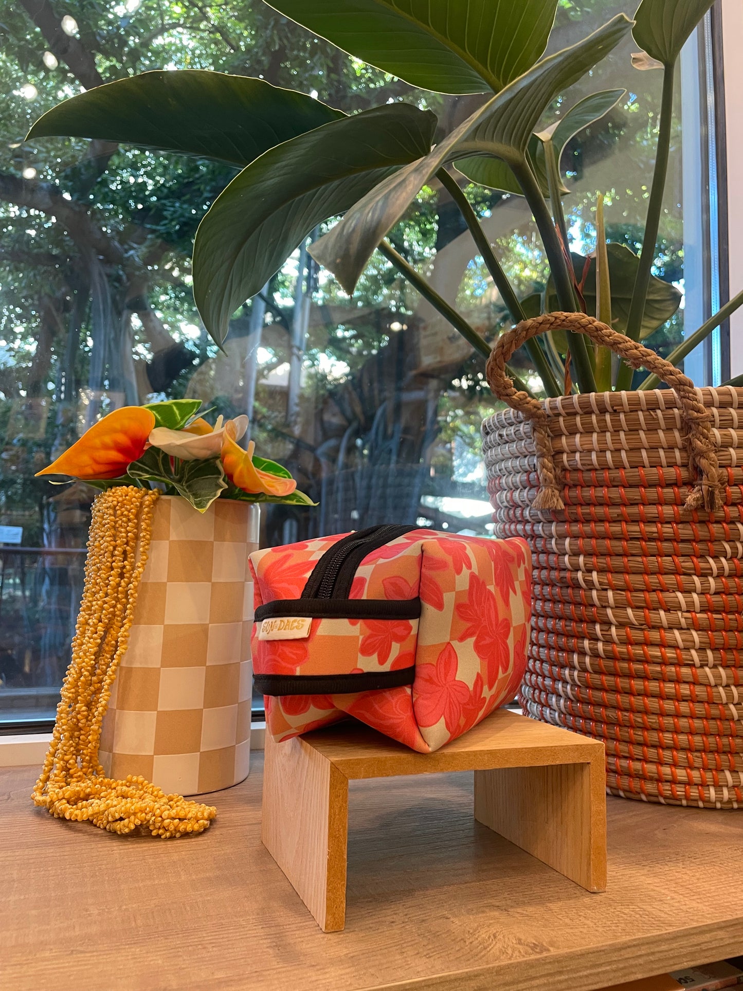 Checkered Pua holoholo pouch