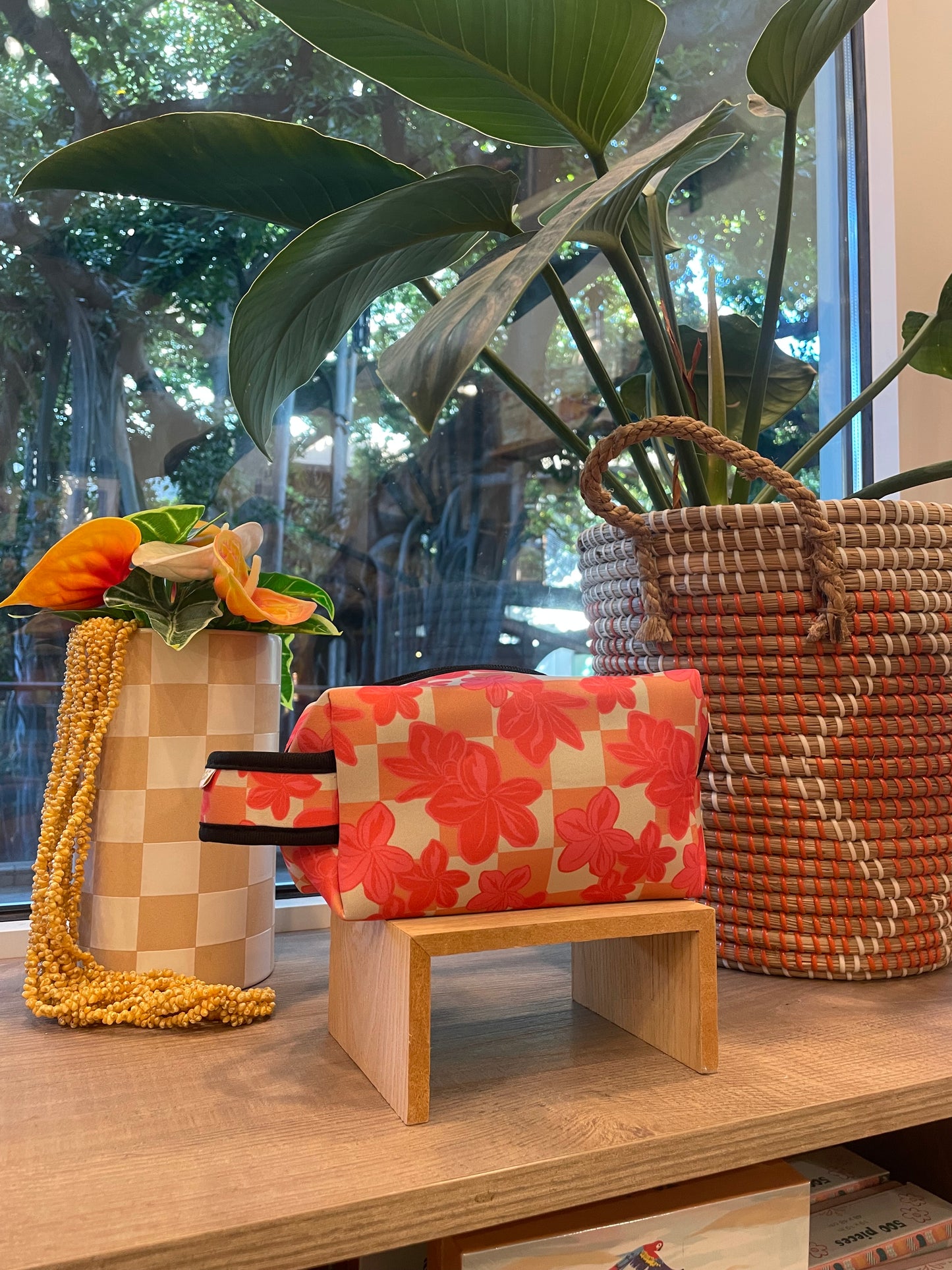 Checkered Pua holoholo pouch