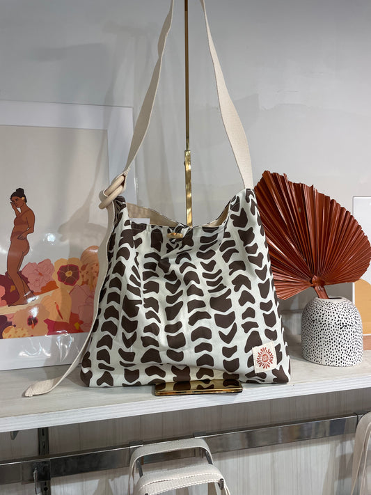 Lisa adjustable Hobo Crossbody