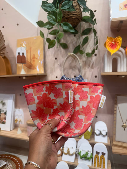 Checkered Plumeria Coffee Sleeve SML