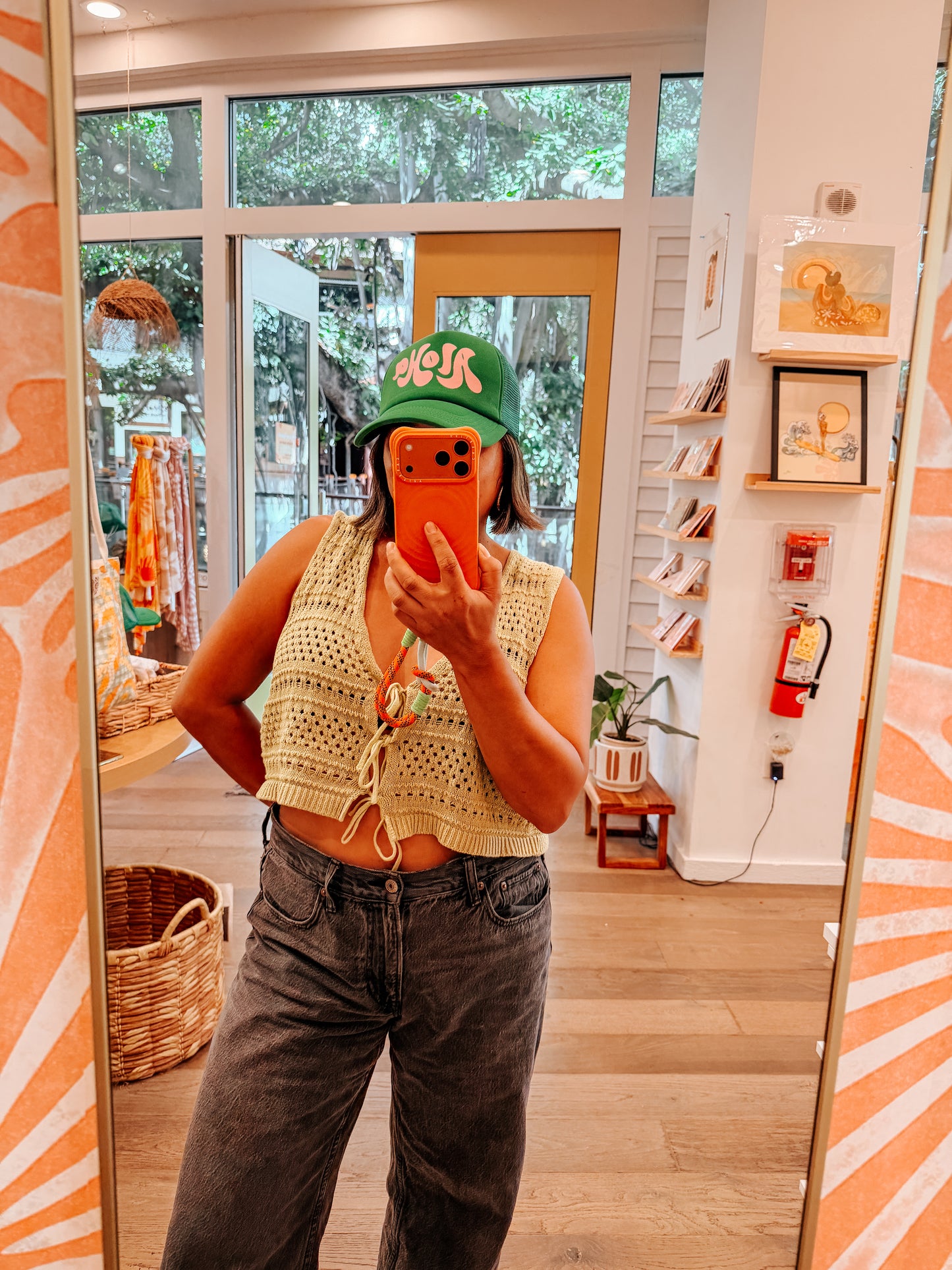 Sun.daes Trucker Hat