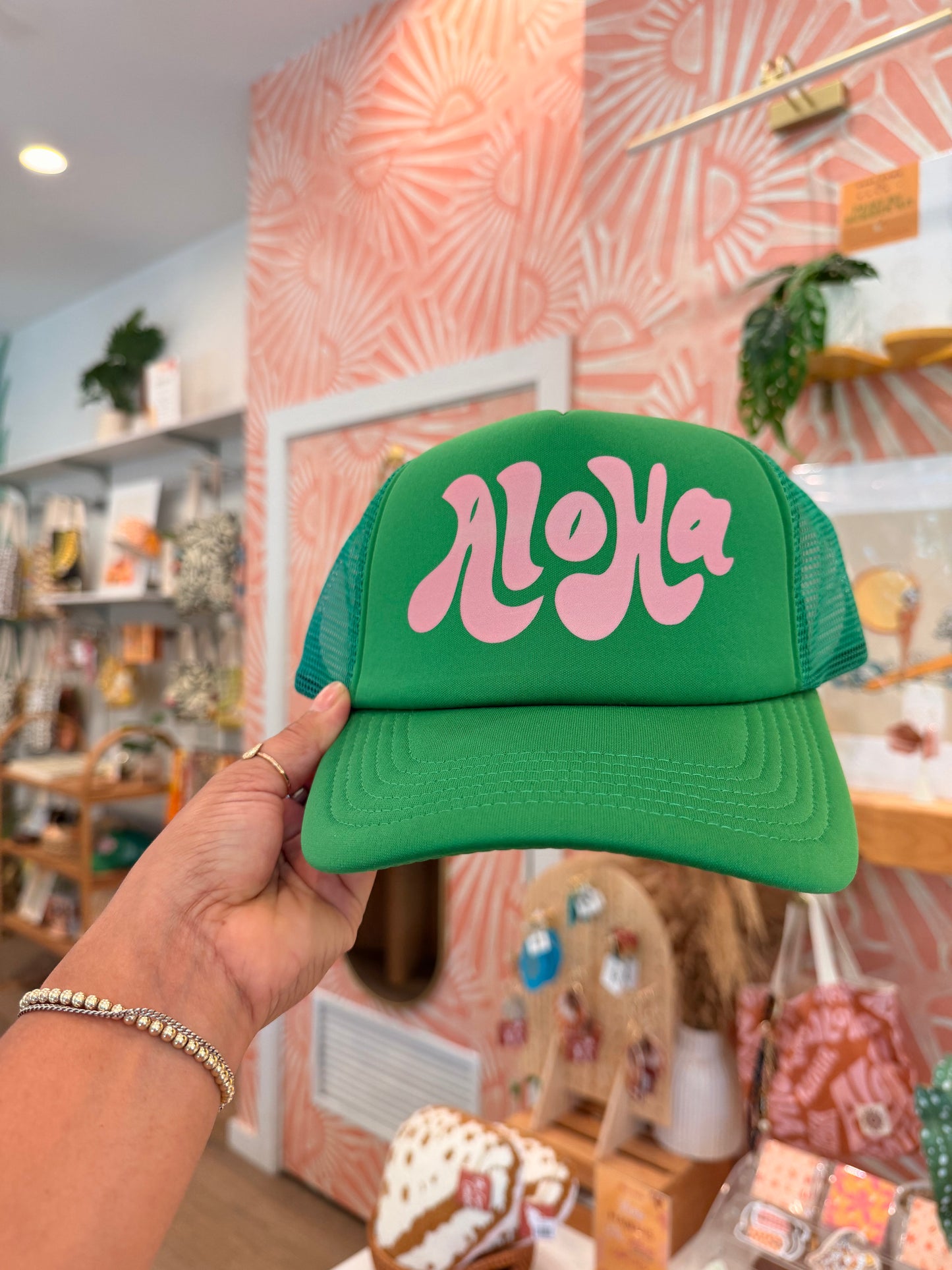 Sun.daes Trucker Hat