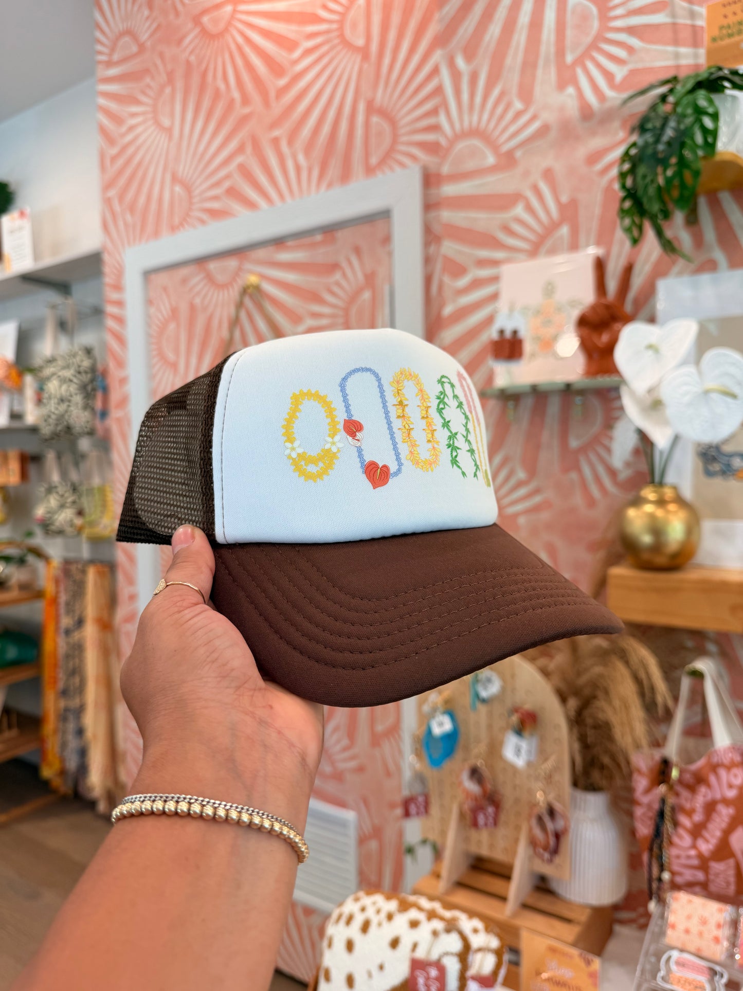 Sun.daes Trucker Hat