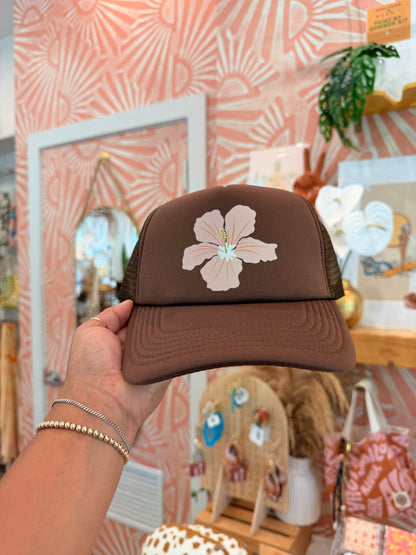 Sun.daes Trucker Hat