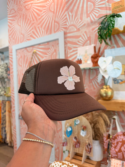 Sun.daes Trucker Hat
