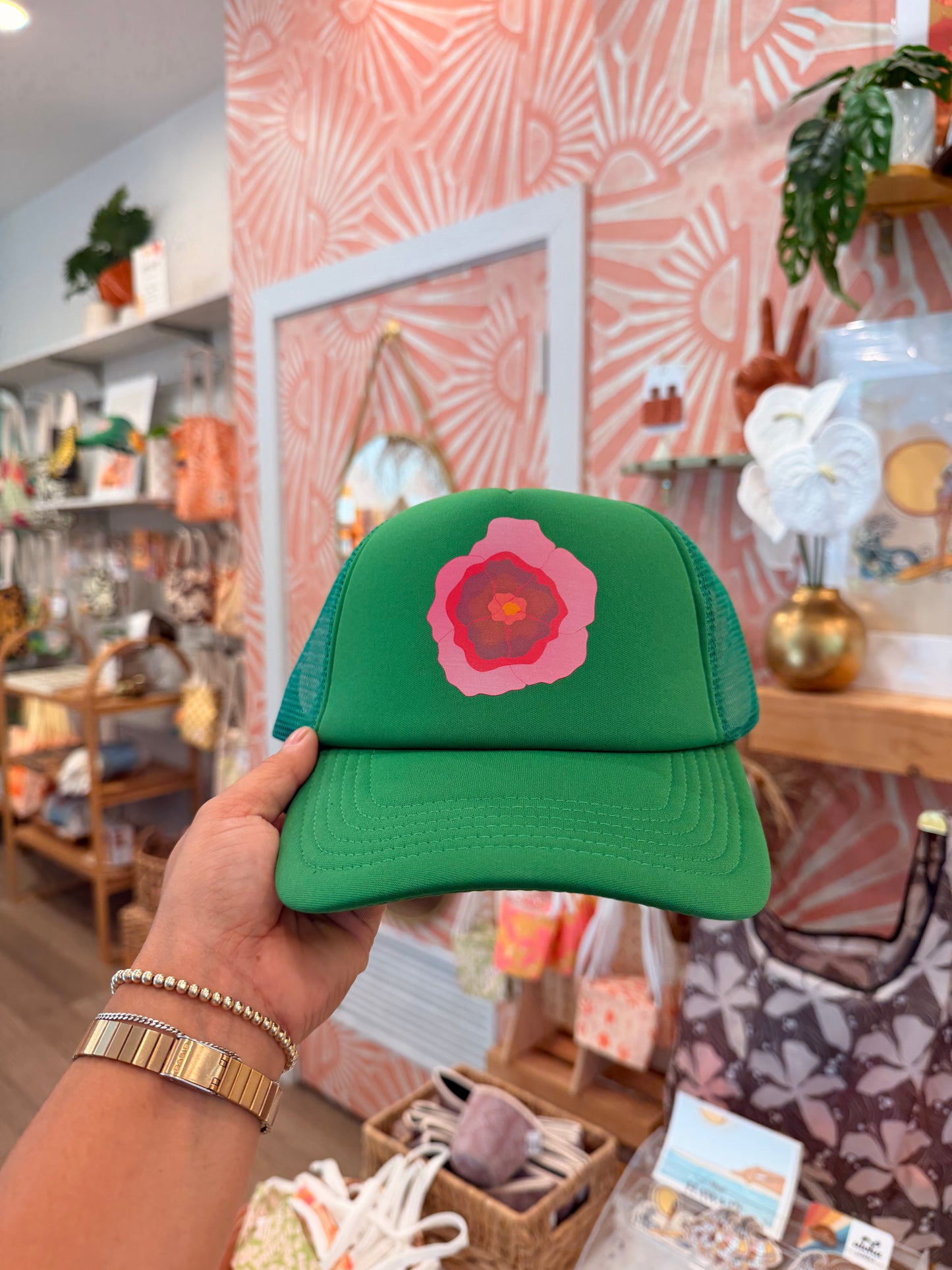 Sun.daes Trucker Hat